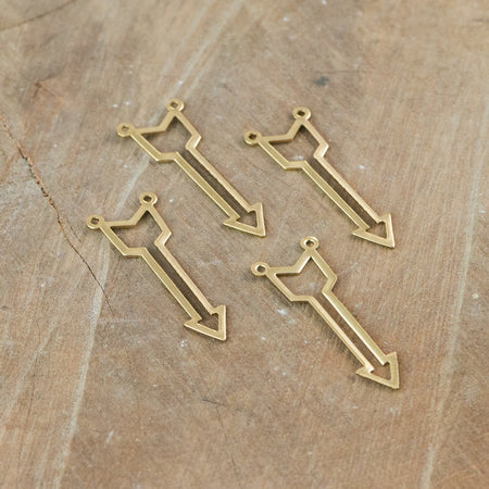 Raw Brass 2 Loop Open Arrow Charm Pendant (8) mtl409E