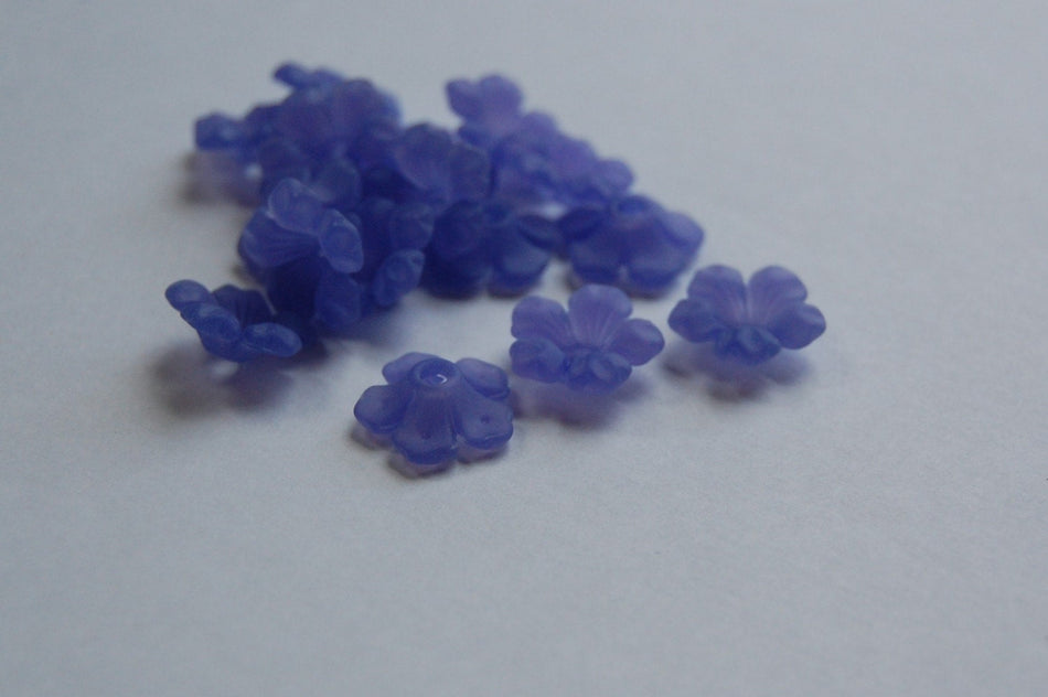 Soft Violet Purple Stacking Flower Beads 14mm bds671