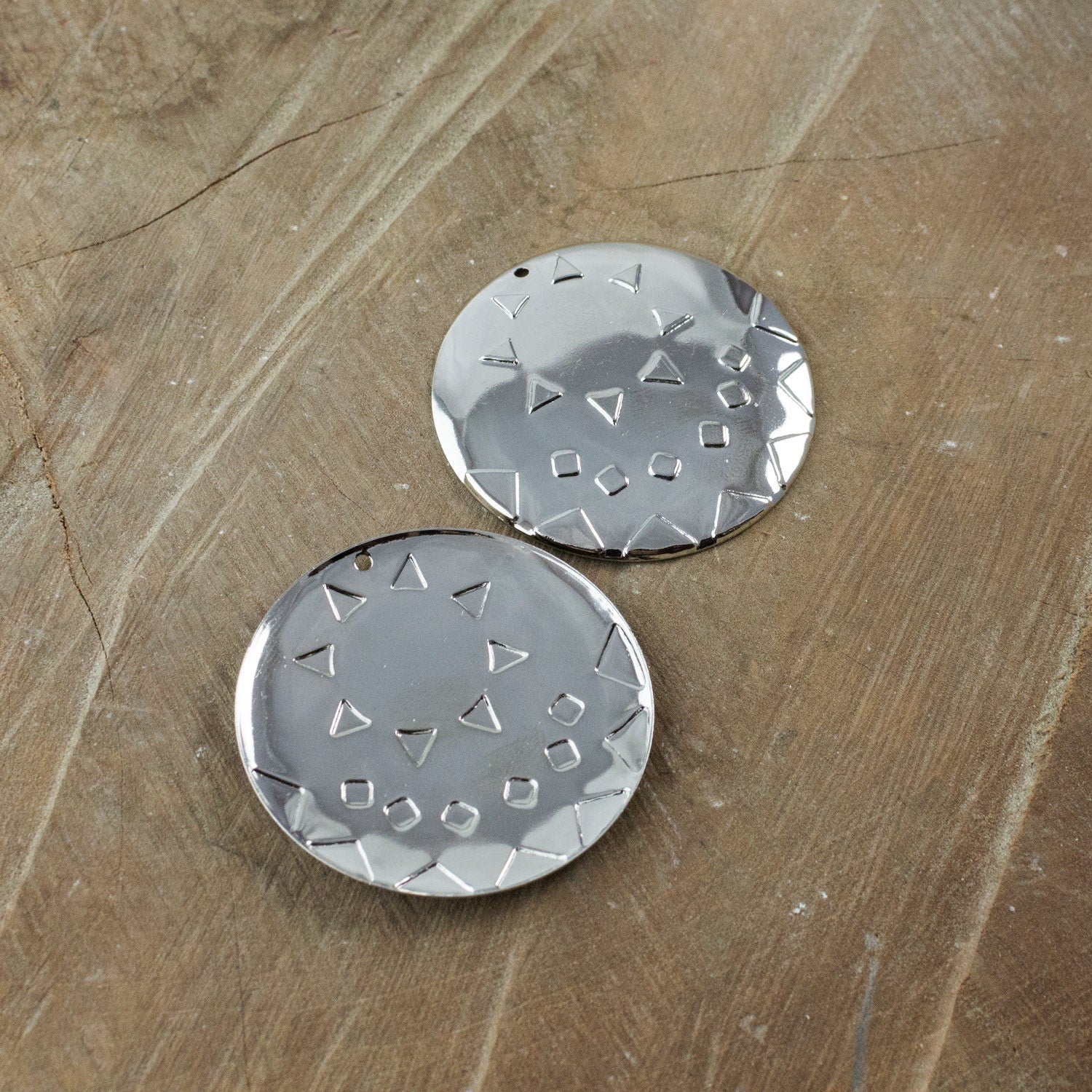 1 Hole Silver Southwestern Drop / Pendant with 18mm Setting (2) mtl483D