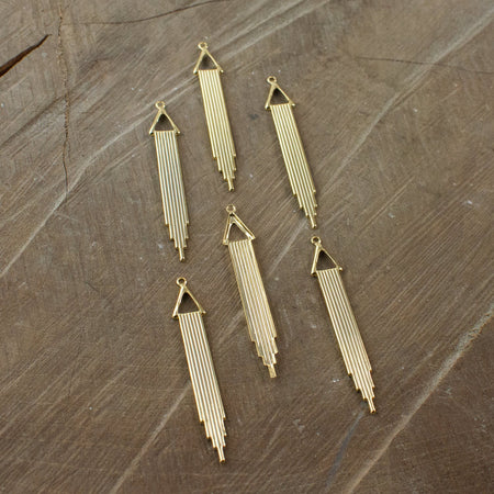 Gold Plated Long Deco Drop with Triangle and Loop (6) mtl372D