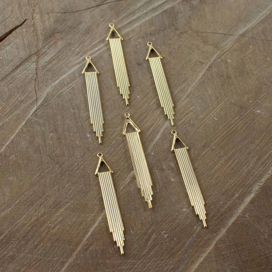 Gold Plated Long Deco Drop with Triangle and Loop (6) mtl372D
