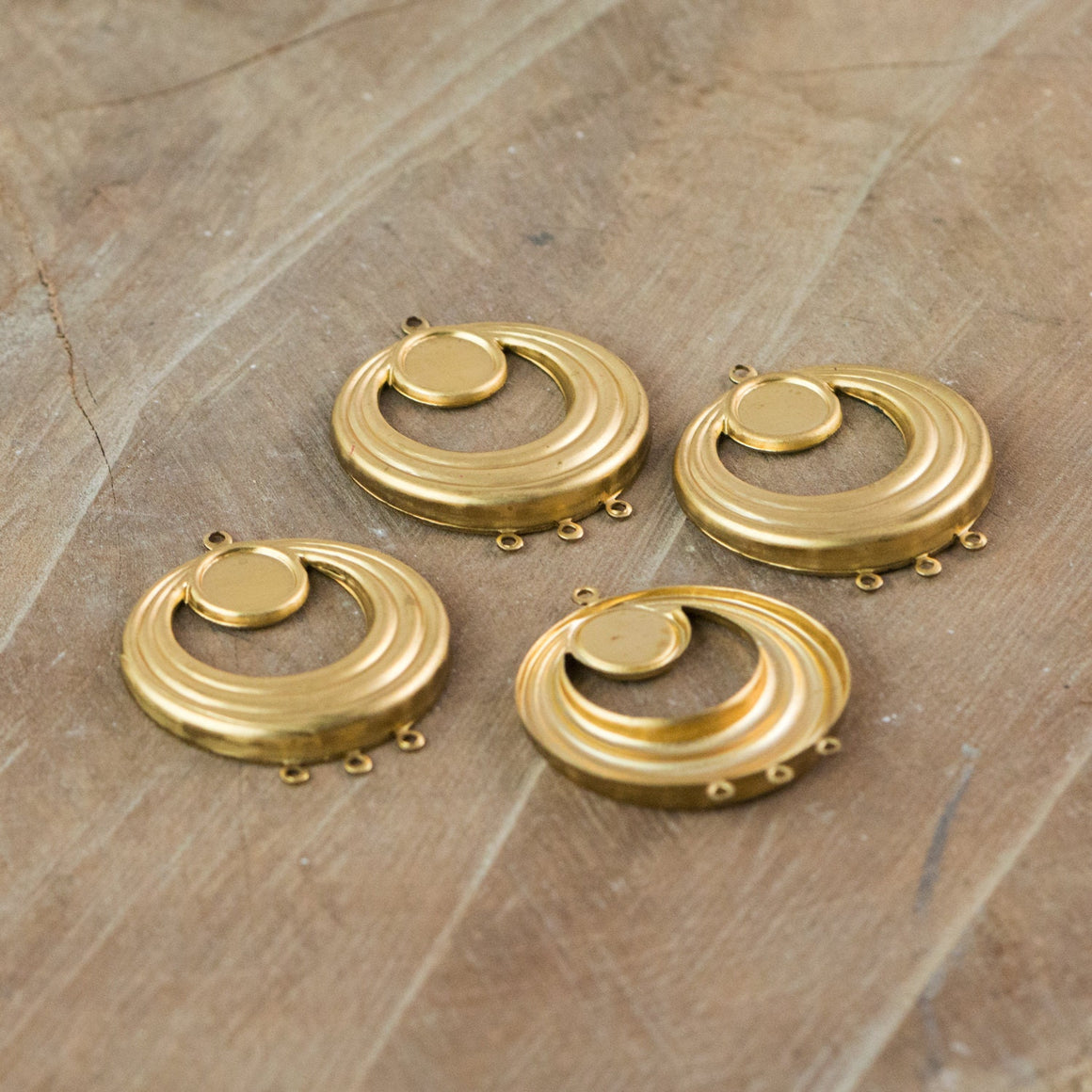 Raw Brass 3 Loop Pendant Drop with 9mm Setting (4) mtl163A