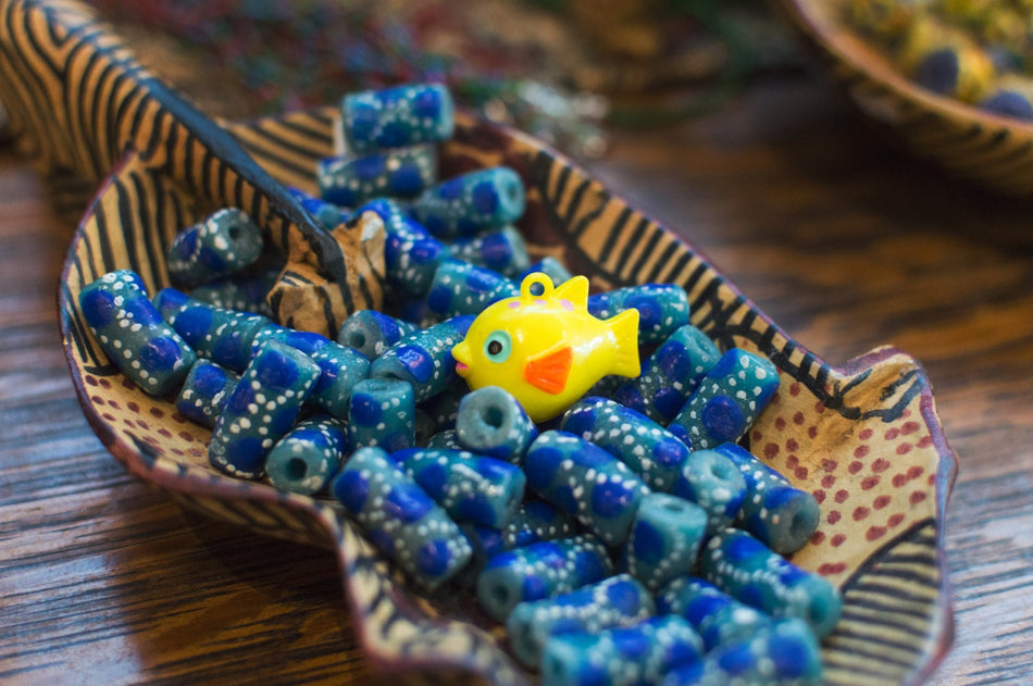 Funny Vintage Yellow Plastic Fat Fish Pendant pnd077C