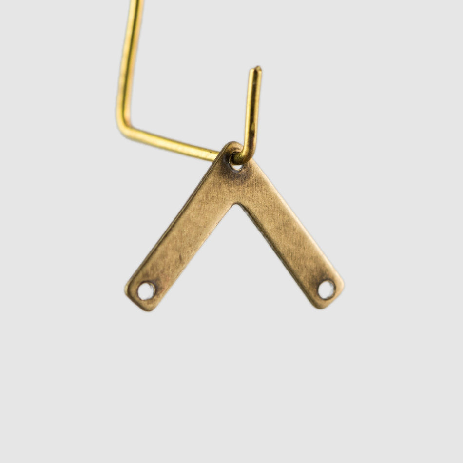 3 Hole Brass Ox V Connector Pendant 11x15mm (8) mtl442B