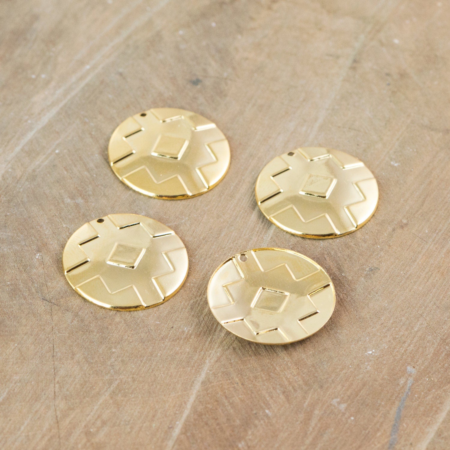 1 Hole Gold Plated Southwestern Drop / Pendant 25mm (4) mtl474H