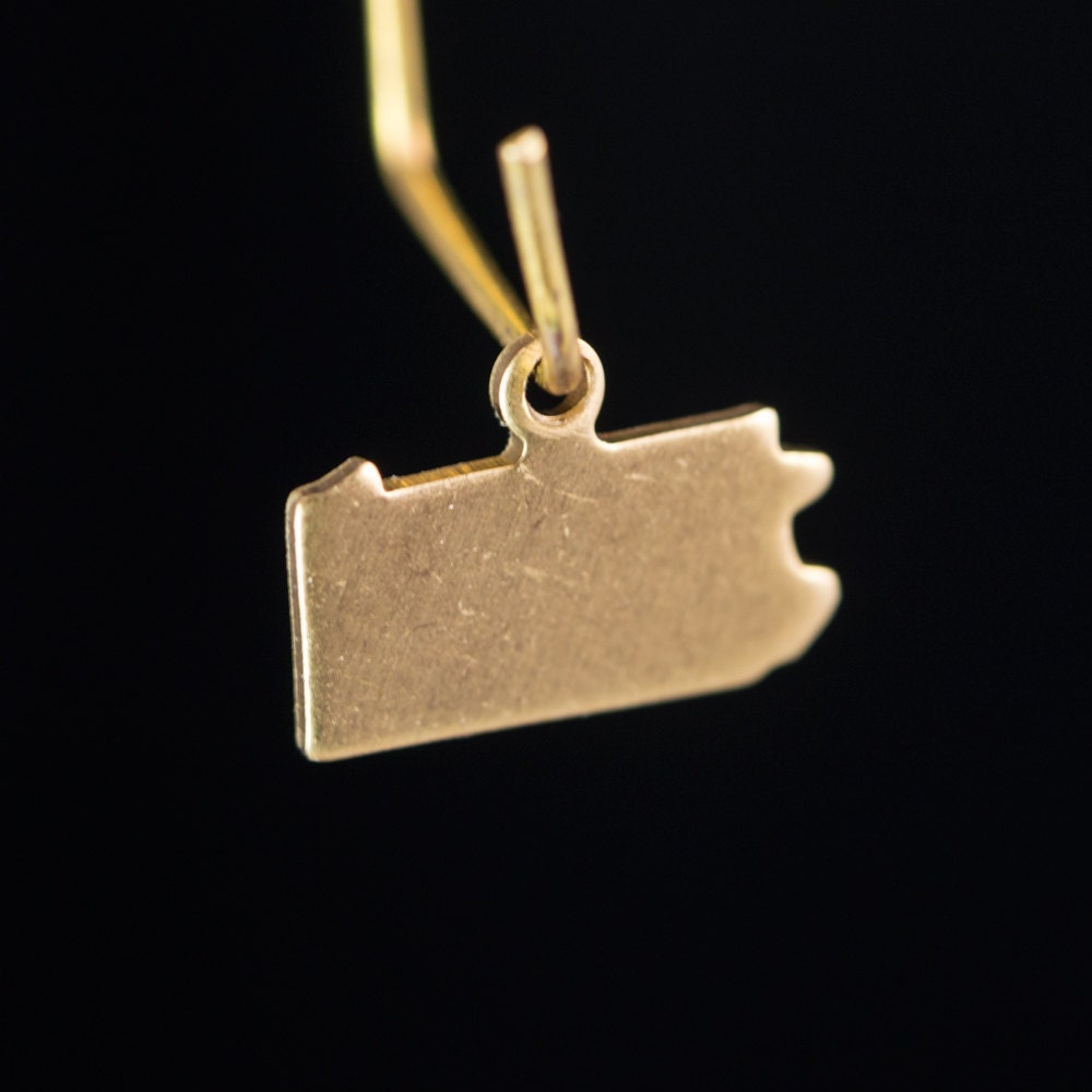 Raw Brass Pennsylvania Blank State Charm Drops (6) chr228K