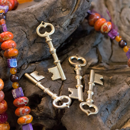 1 Hole Raw Brass Skeleton Key Pendant 44mmx14mm (4) pnd132