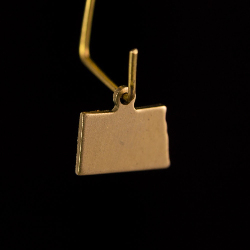 Raw Brass North Dakota Blank State Charm Drops 11x9mm (6) chr228ZZ