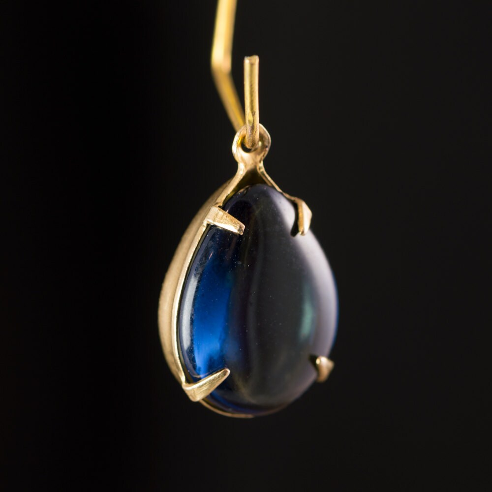 Vintage Golden Blue Glass Teardrop Stones 1 Loop Brass Settings (2) 15x11mm par009C