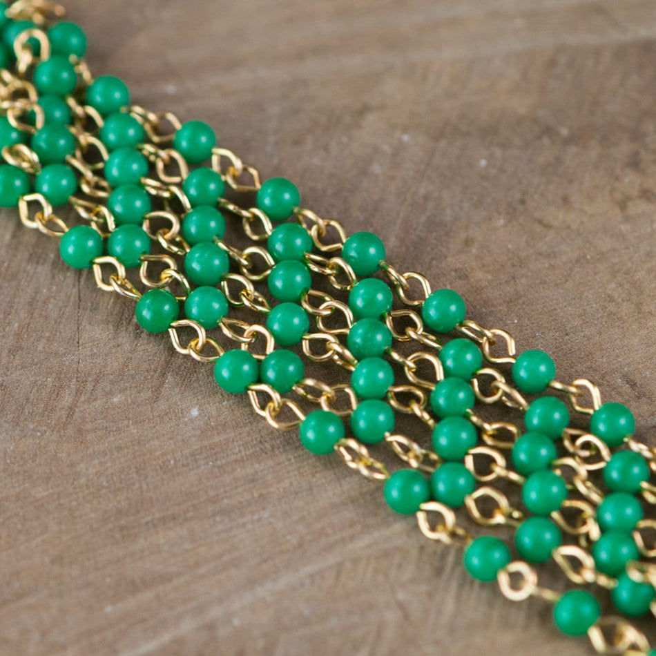 Vintage Jade Green Plastic Beaded Chain Gold Links Japan chn020D