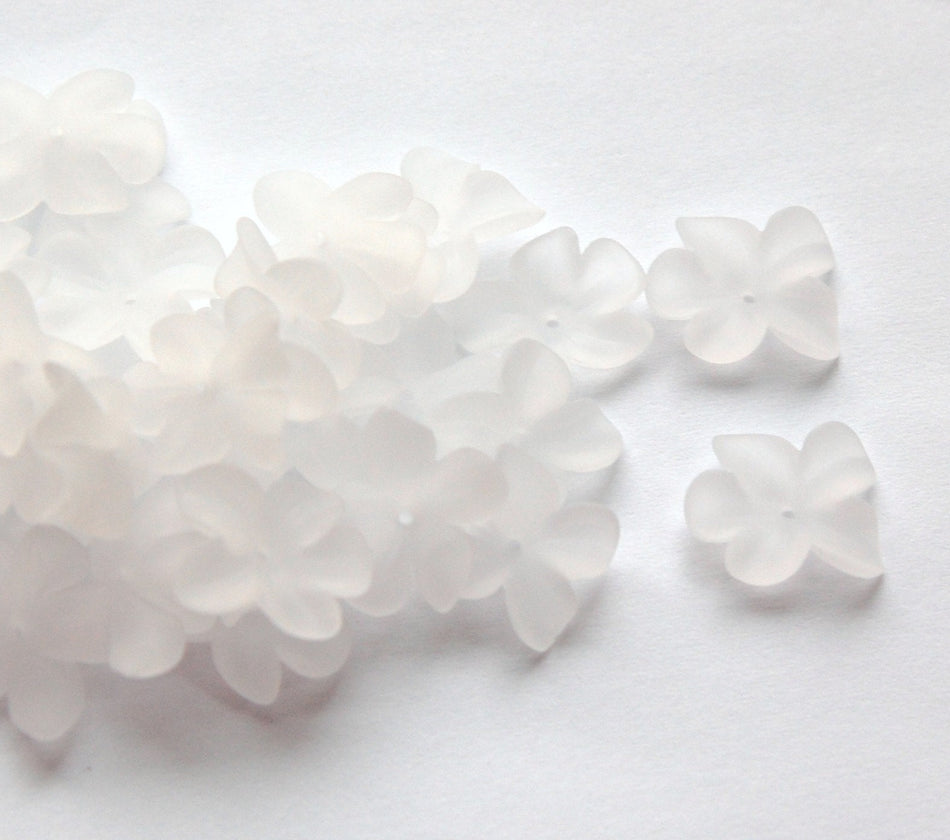 German Lucite  Flowers Beads Matte White (6) bds873J