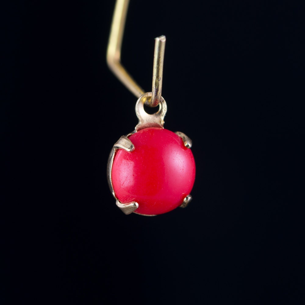 Vintage Red Glass Stone in 1 Loop Brass Setting Drops rnd001A