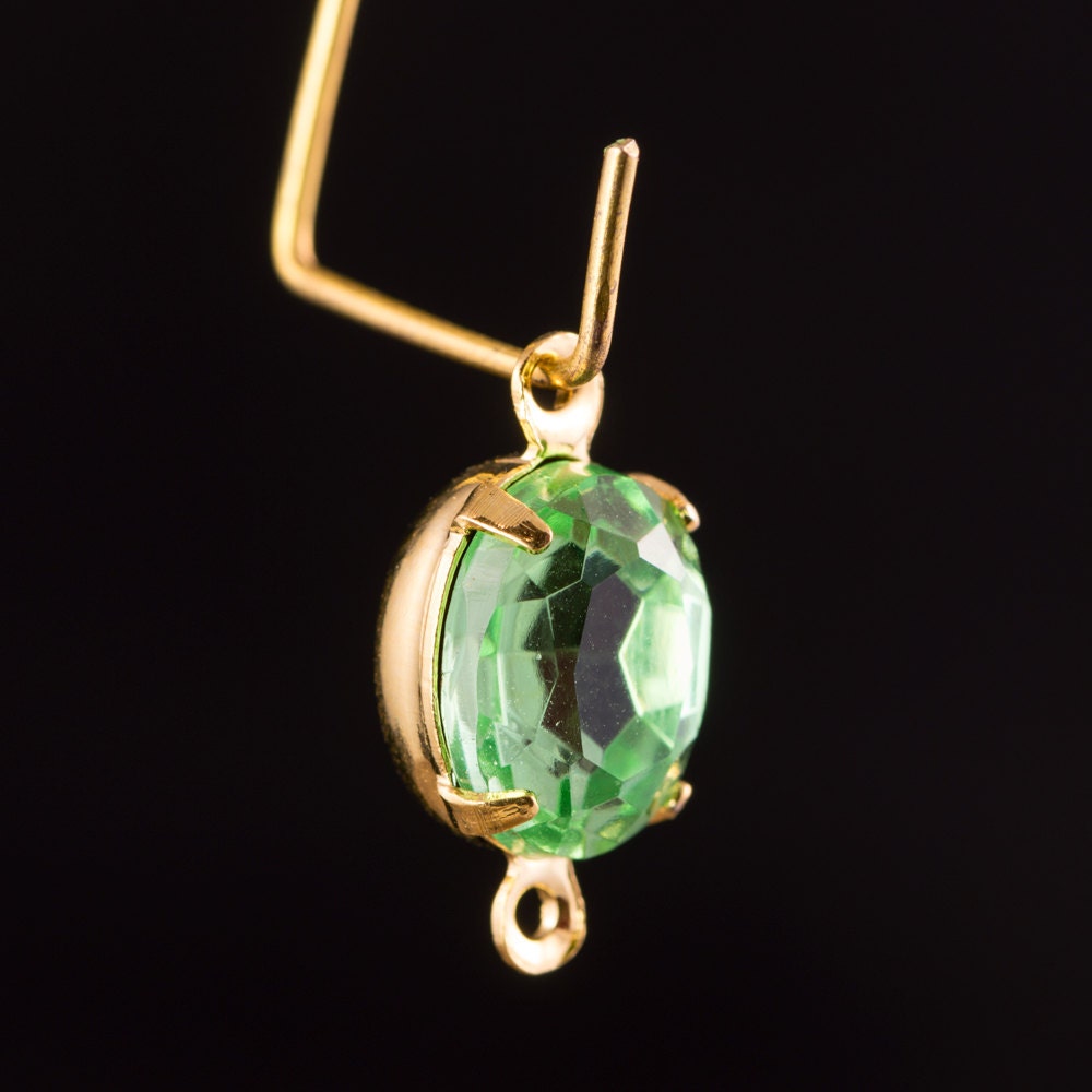Peridot Oval Stones in 2 Loop Gold Plated Setting 10x8mm (4) ovl018X2