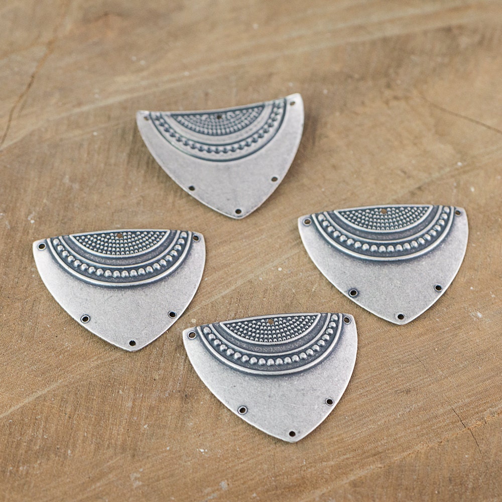 6 Hole Silver Ox Dapped Triangle Shield Tribal Pendant Connector (4) mtl180L