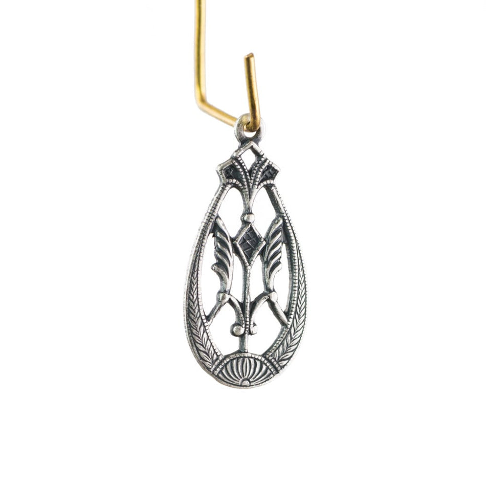 1 Loop Ornate Filigree Silver Ox Teardrop Charm Findings (6) mtl314E