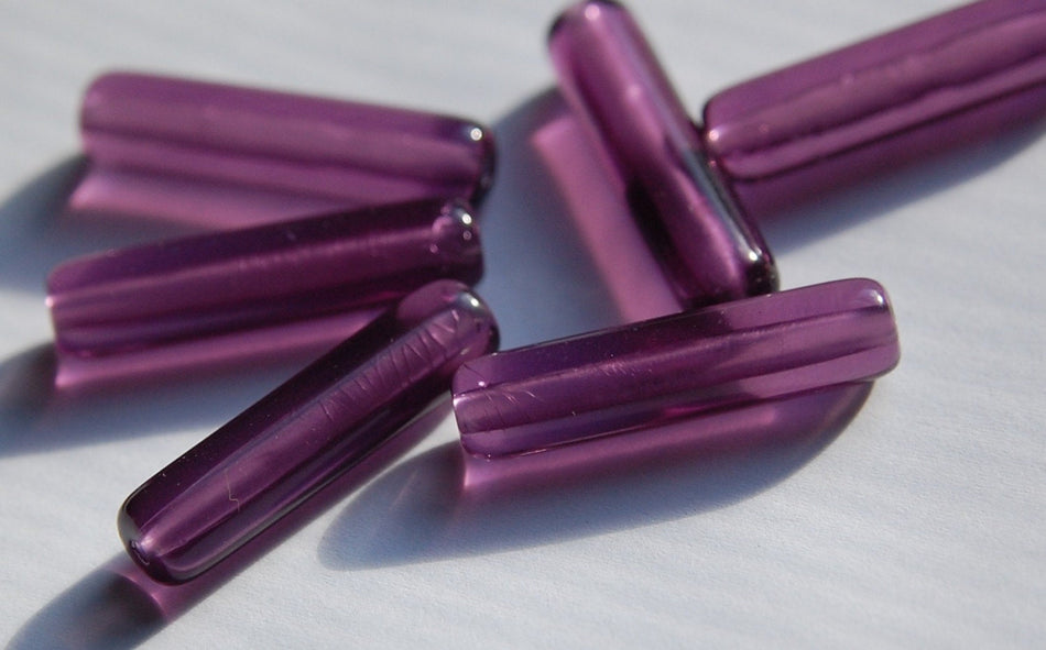 Vintage Translucent Purple Plastic Tube Beads (6) bds818