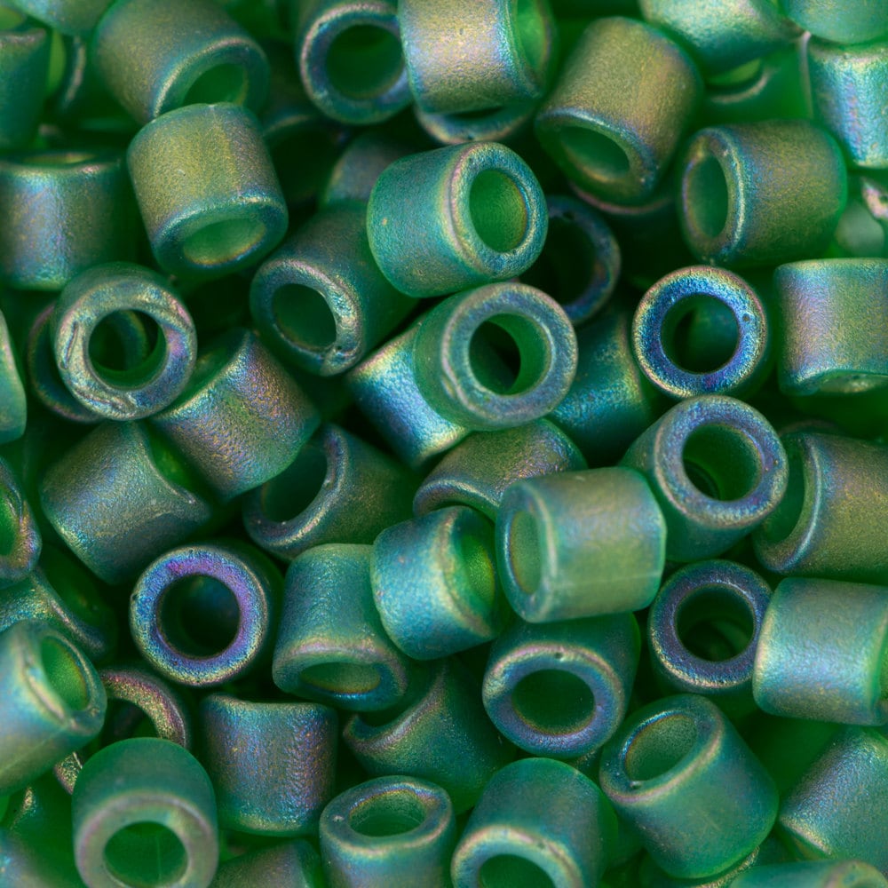 8/0 MIYUKI DELICA Matte Transparent Green AB Seed Bead (8g)