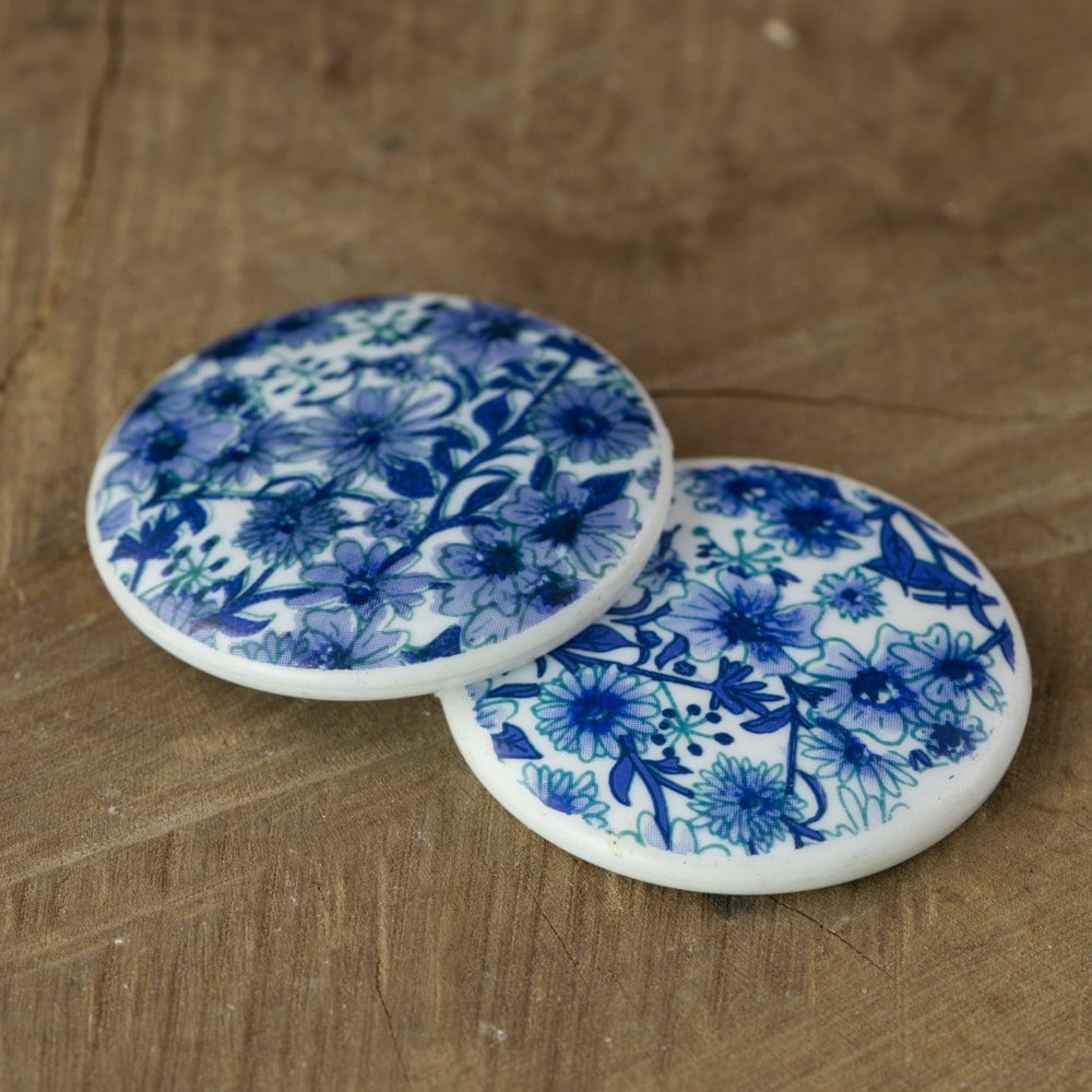 Vintage Blue and White All Over Floral Plastic Cabochon 35mm (2) cab018B