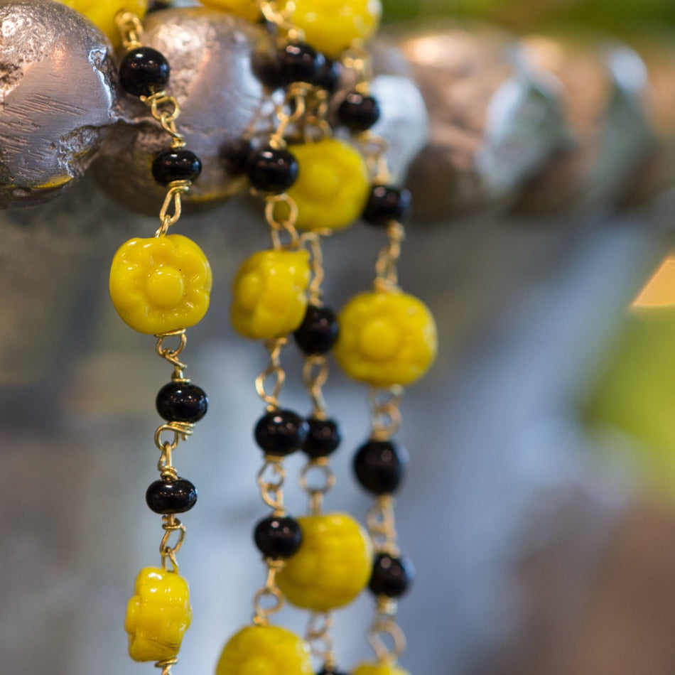 Vintage Beaded Chain Yellow Glass Flowers Black Beads chn060