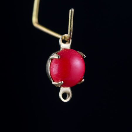 Vintage Red Glass Stone in 2 Loop Brass Setting Drops rnd001A2