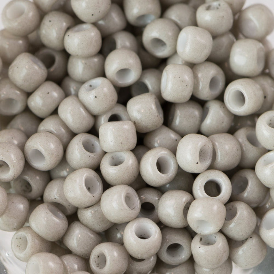 8/0 TOHO ROUND Hybrid ColorTrends: Lilac Gray Seed Bead (8g)