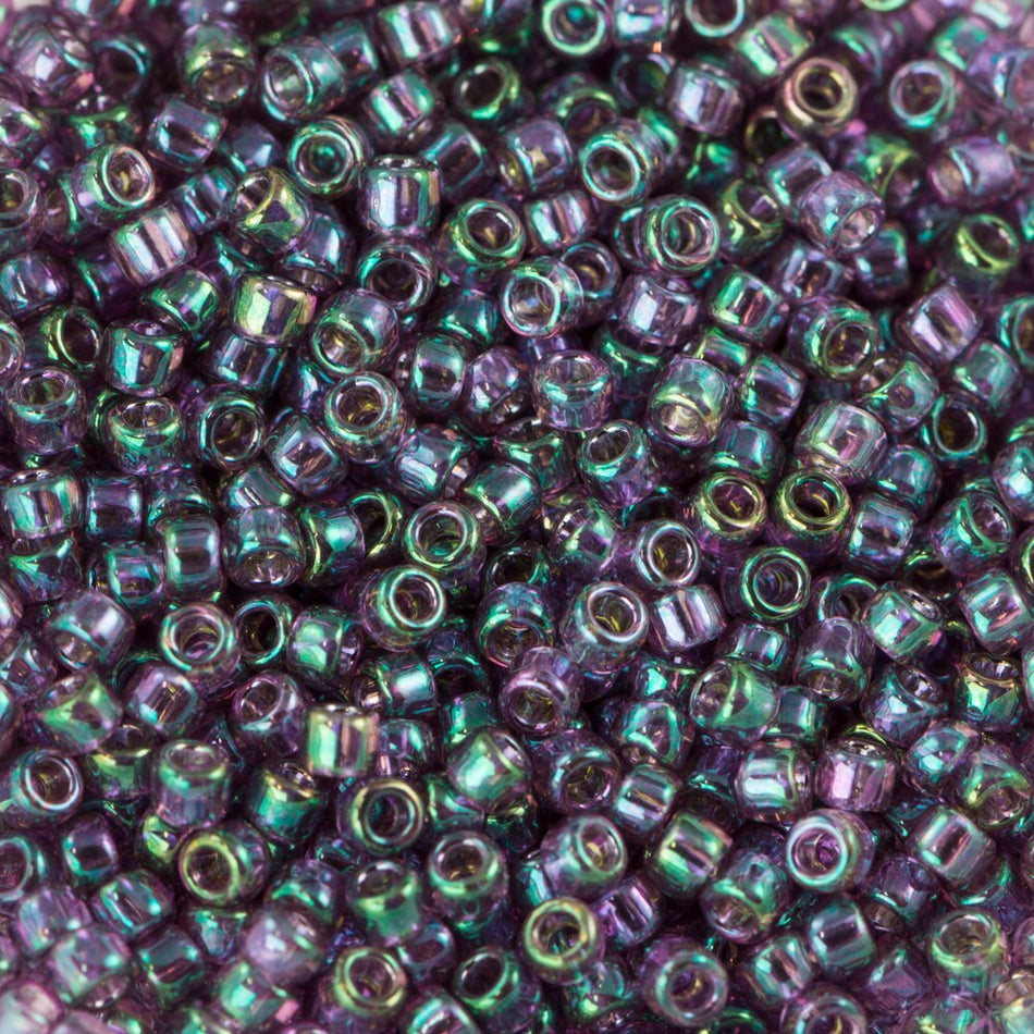 15/0 TOHO ROUND Gold Lustered Hydrangea Seed Bead (8g)