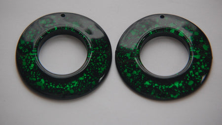 Vintage Retro Green and Black Acrylic Round Pendant Hoops (2) pnd108C