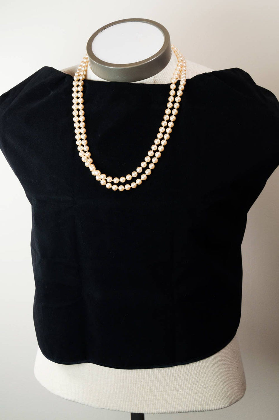 Vintage Kiska Color Japanese Glass Pearl Bead 54 Inch Knotted Strand (1) jpn016A