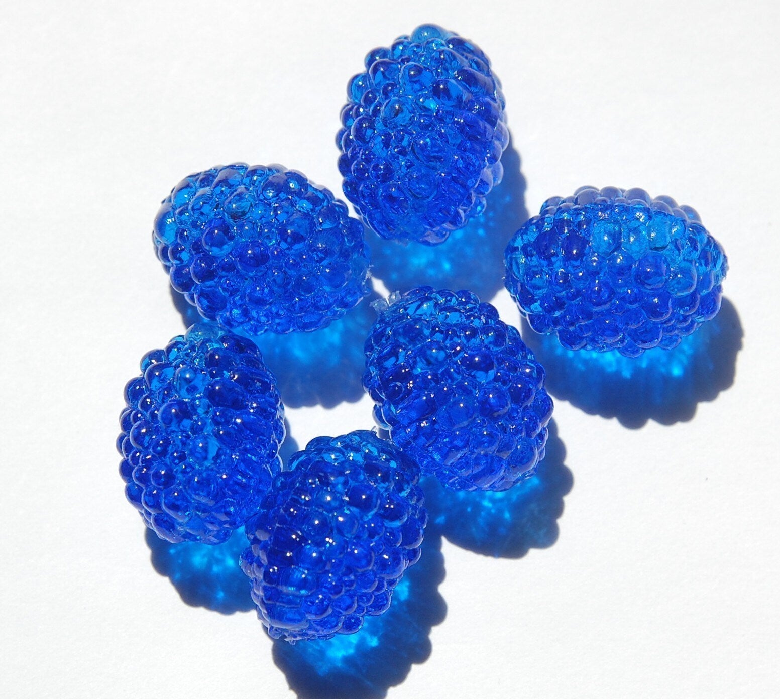 Vintage Oval Bumpy Textured Blue Plastic Beads (6) bds791A