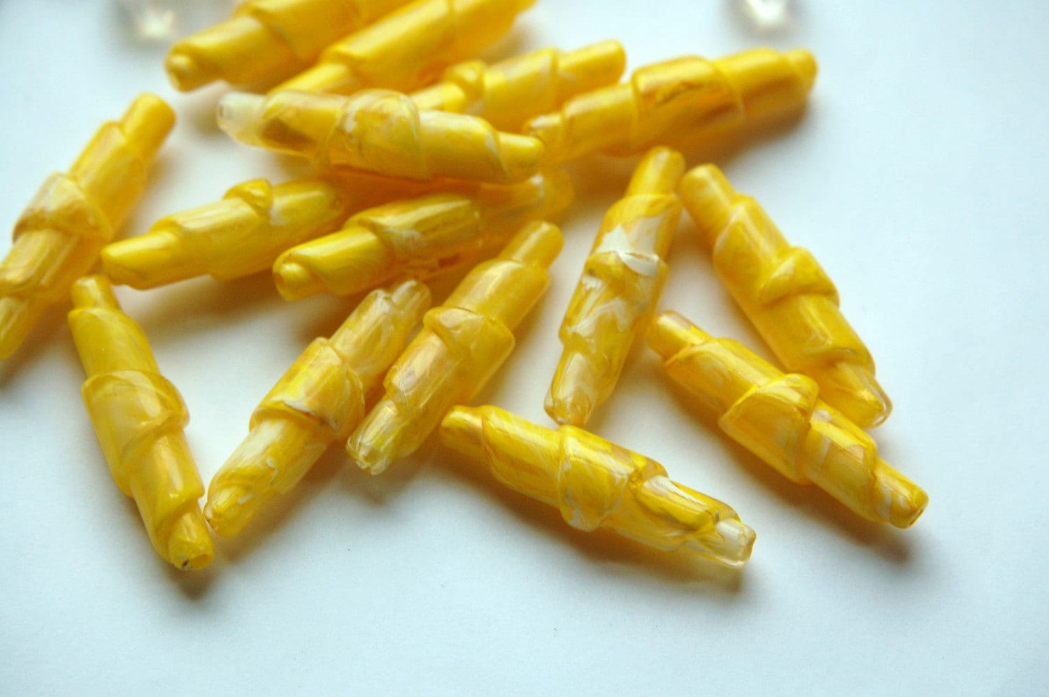Yellow and White Marbled Rolled Vintage Lucite Beads bds952A