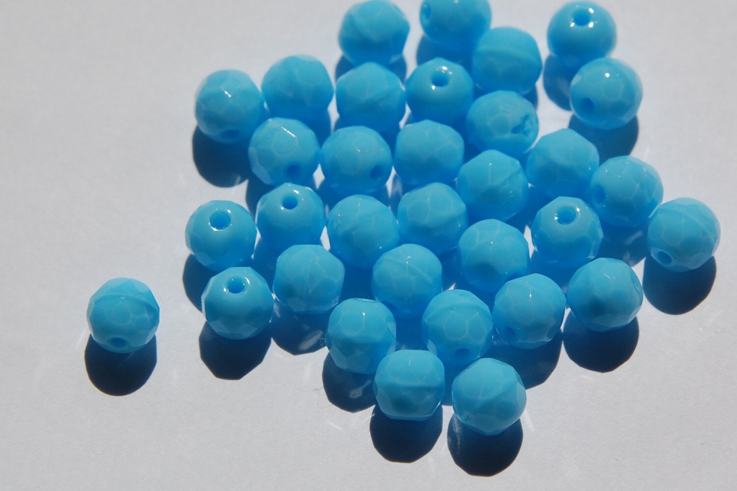 Vintage German Blue Glass Faceted Beads 7mm grm030
