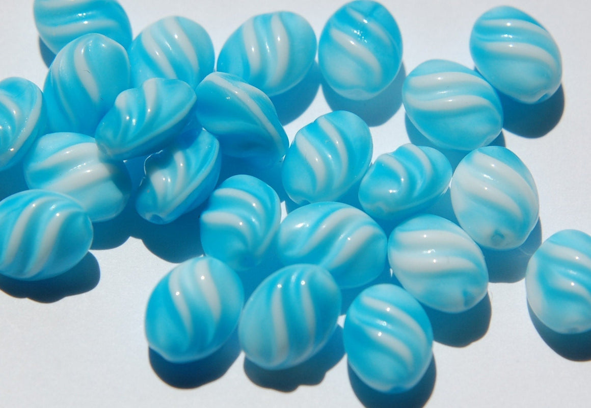 Pretty Blue and White Vintage German Glass Beads (8) grm001