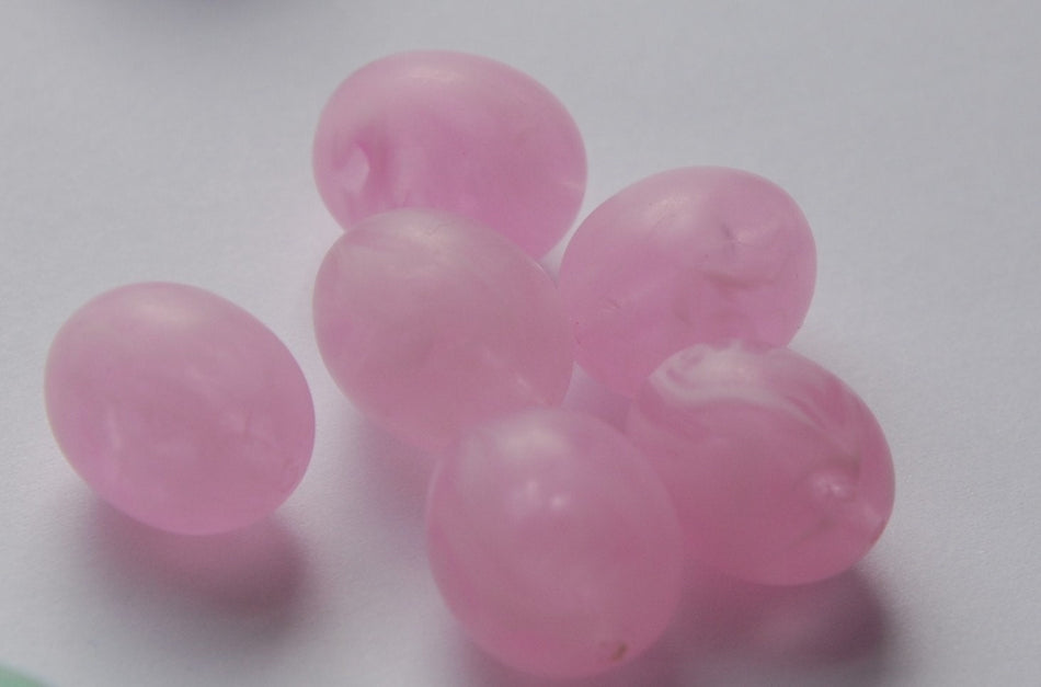 Vintage Italian Lucite Soft Pink and White Swirled Beads bds915B