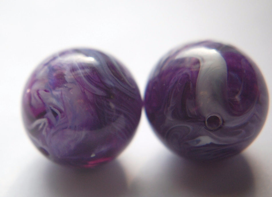 Vintage Purple and White Marbled Chunky Gumball Lucite Beads bds960B