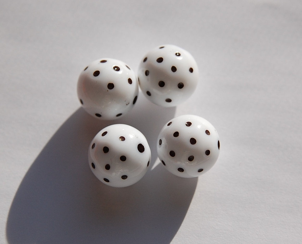 Vintage White and Black Polka Dot Beads 13mm (4) bds827B