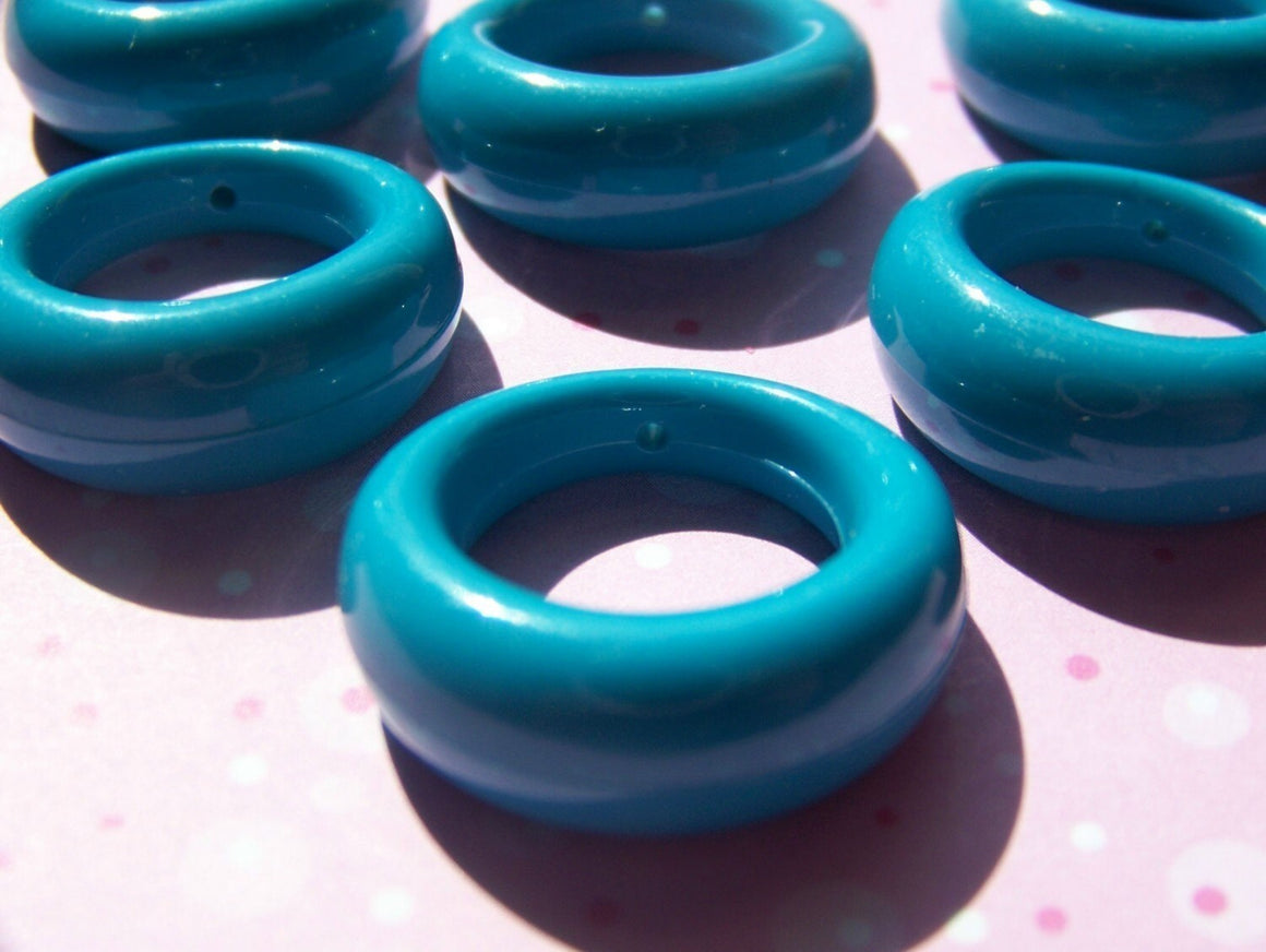 Vintage Ocean Blue Plastic Hoop Beads hps018A