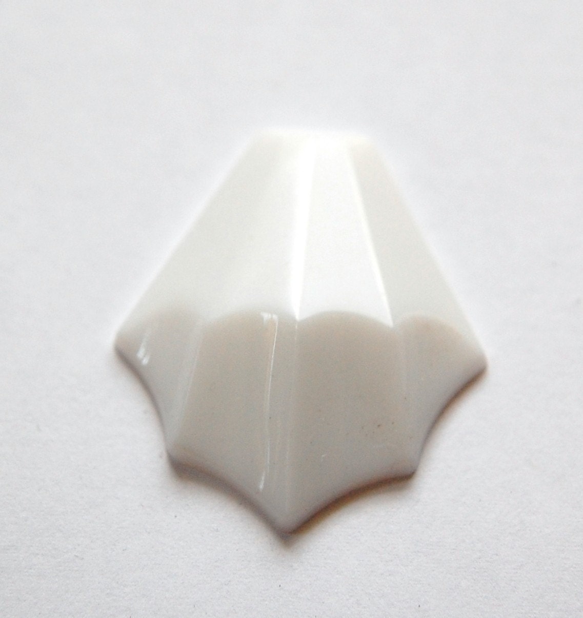 Vintage German Large White Scalloped Glass Stone Cabochon cab048