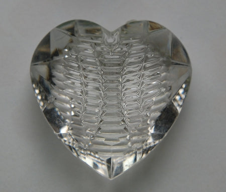 Vintage Etched Puffy Heart Crystal Clear Pendant pnd075