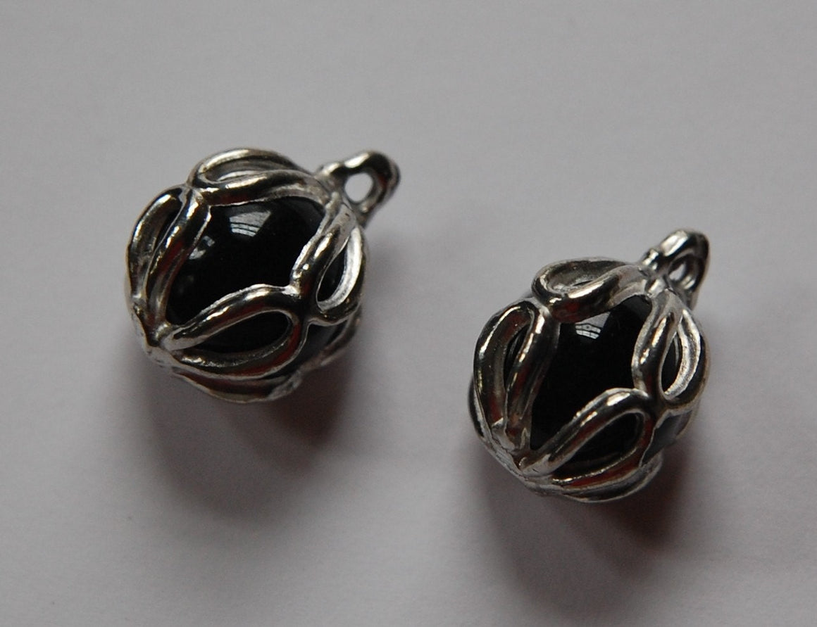 Rare Vintage Black Glass with Silver Tone Frame Drop Pendant chr154G