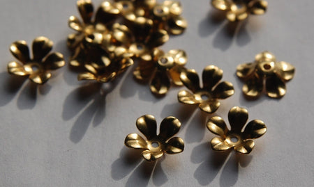 Raw Brass Cupped Flower Bead Cap 12mm (8) mtl263A