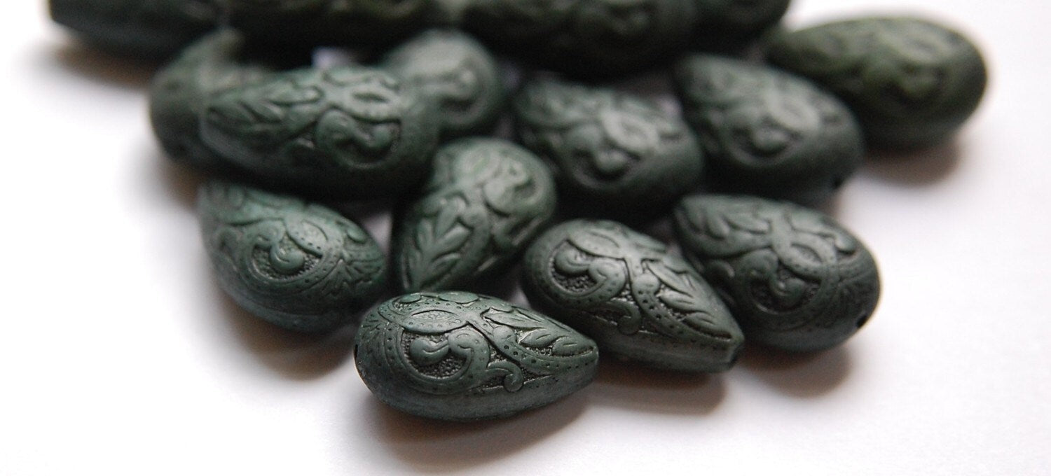 Vintage Style Antiqued Green Etched Tear Drop Beads 19mm (6) bds120G