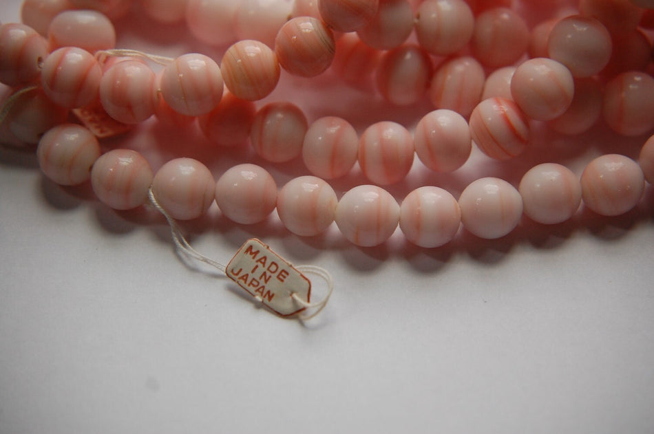 Vintage White Coral Glass Beads Japan 10mm (6) bds527B