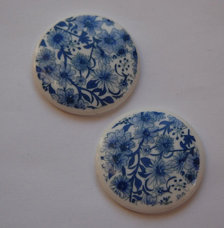 Vintage Blue and White All Over Floral Plastic Cabochon 35mm (2) cab018B