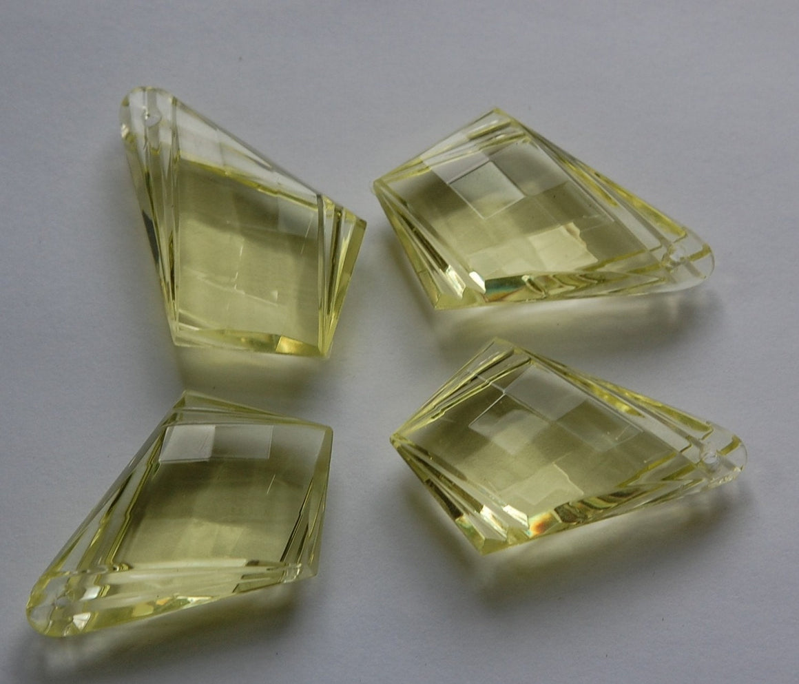 Vintage Faceted Yellow Acrylic Pendant (4) pnd030