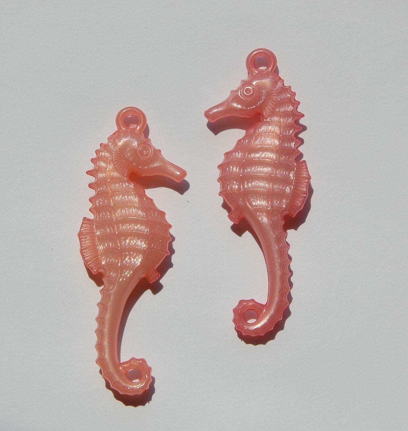 Vintage West German Lucite Salmon Pink Seahorse Pendants Charms 50x17mm (2) pnd063G