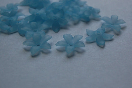 Soft Blue Stacking Flower Beads 18mm (10) bds669