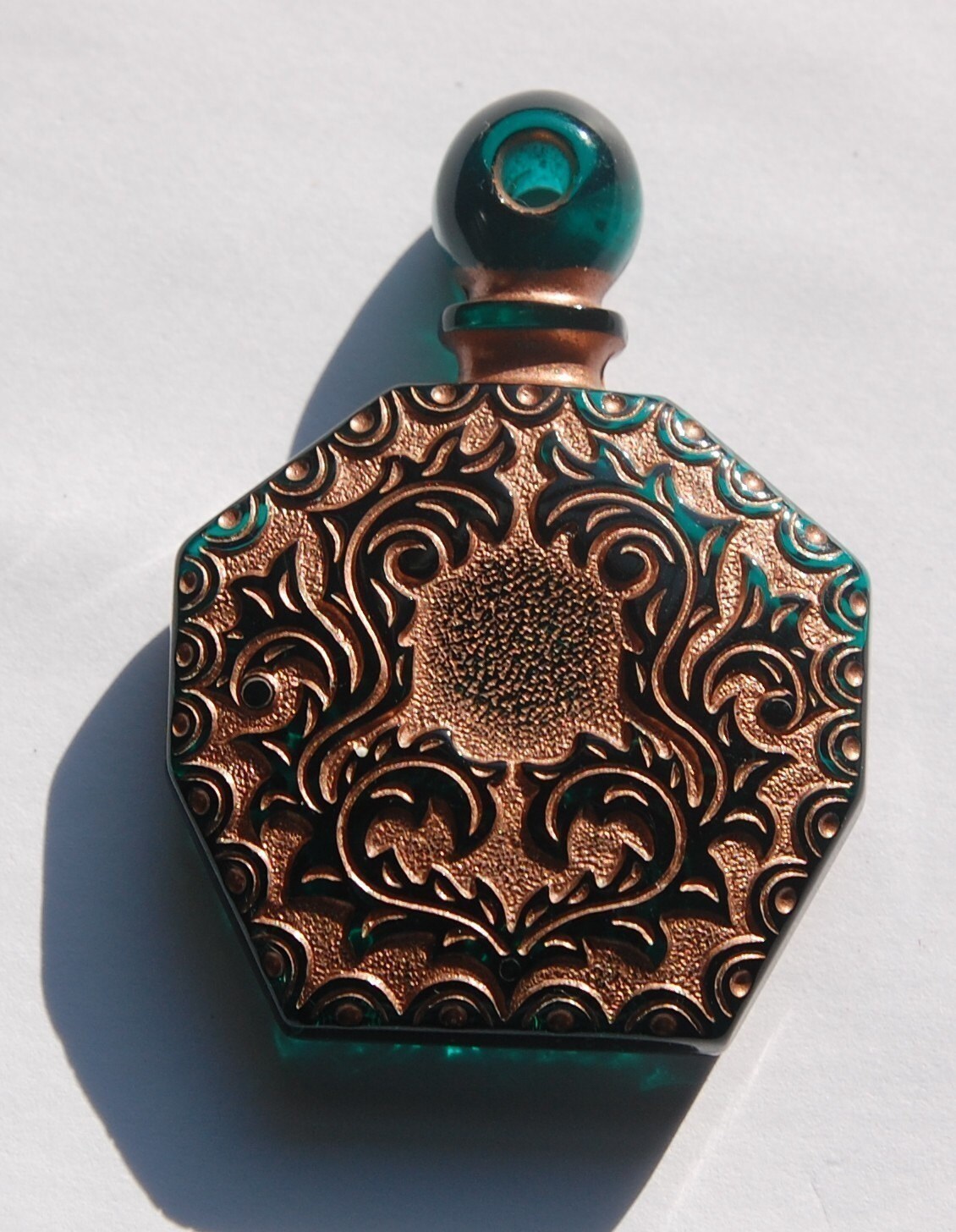 Green Etched Faux Perfume Lucite Bottle Pendant Copper Details Vintage pnd066D