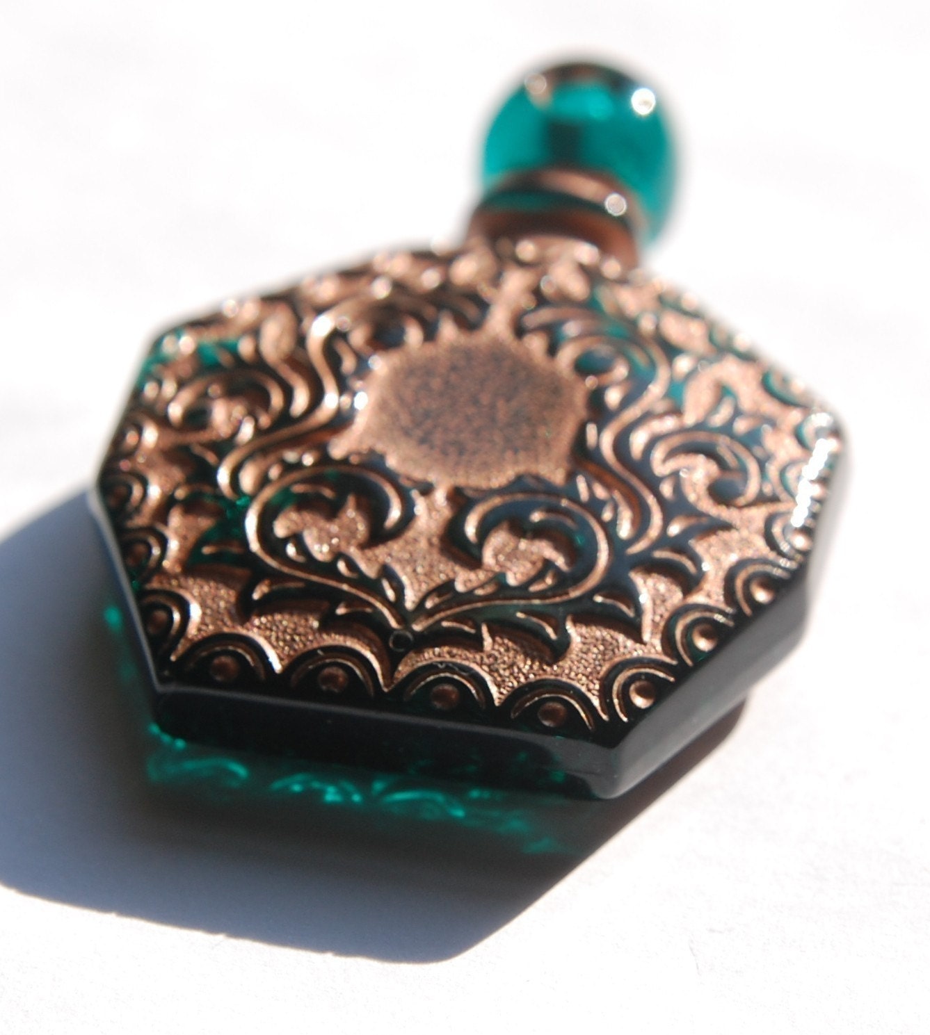 Green Etched Faux Perfume Lucite Bottle Pendant Copper Details Vintage pnd066D