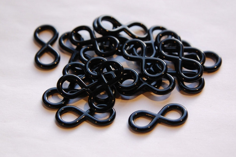 Vintage Figure Eight Black Plastic Connector Findings bds869A