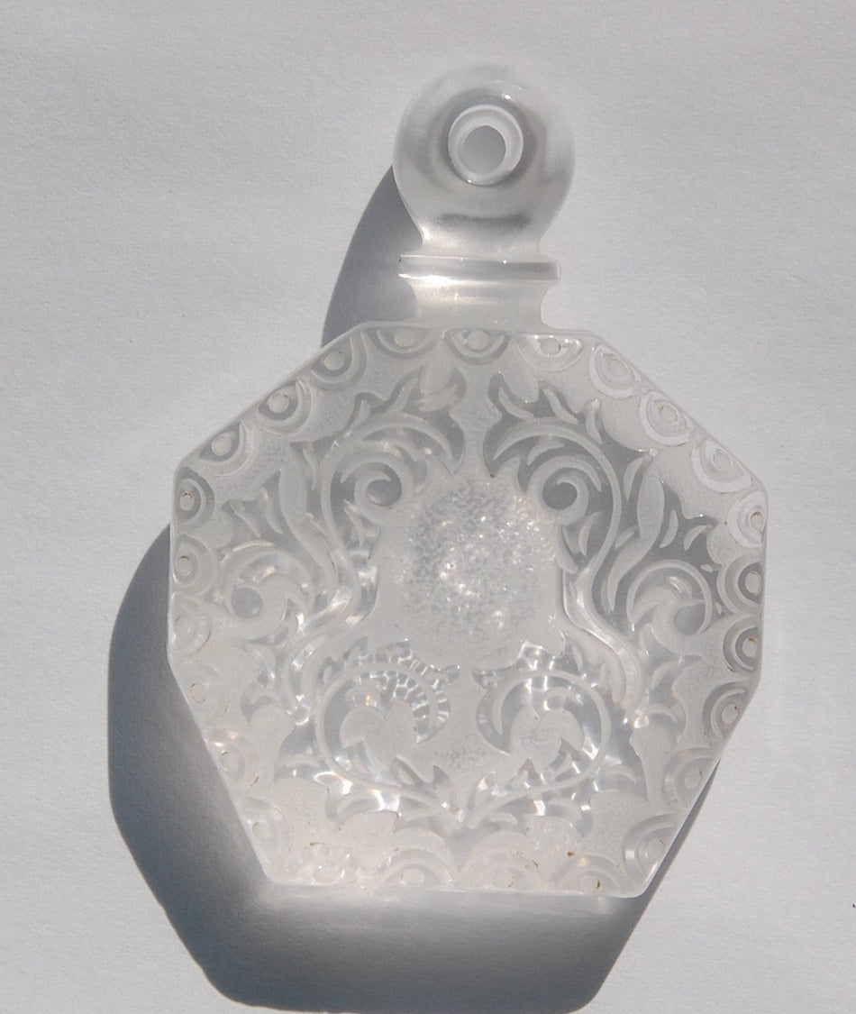 Vintage Crystal Clear Etched Faux Perfume Lucite Bottle Pendant pnd064C
